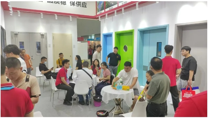 Hele Doors & Windows fait ses débuts à China Build (Guangzhou) avec trois points forts majeurs